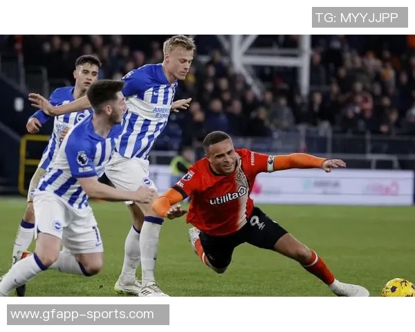 阿德巴约半场表现出色贡献13分9板助力球队攻守兼备正负值高达7