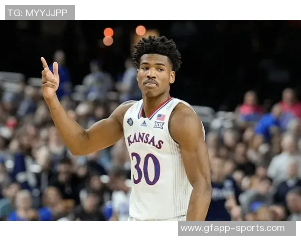 哈特称赞马刺队具备强大投射能力和快速攻防转换的挑战性